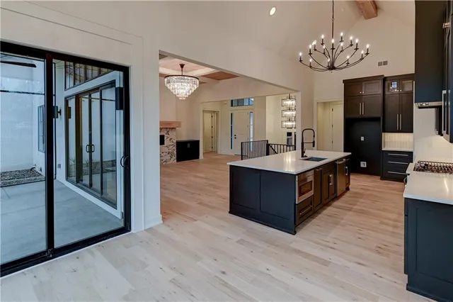 $999,900 | 3903 West 84th Terrace, Prairie Village, KS 66206