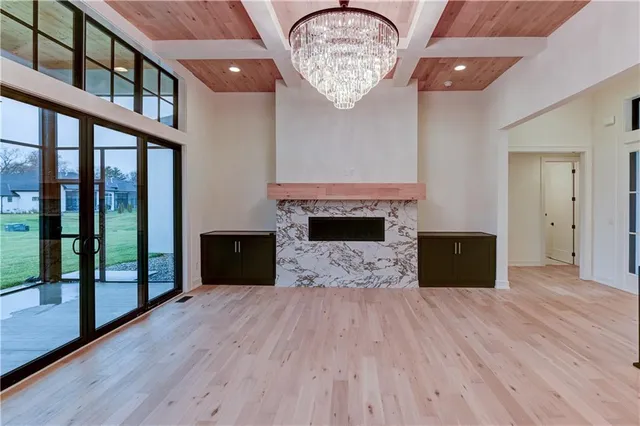 $999,900 | 3903 West 84th Terrace, Prairie Village, KS 66206