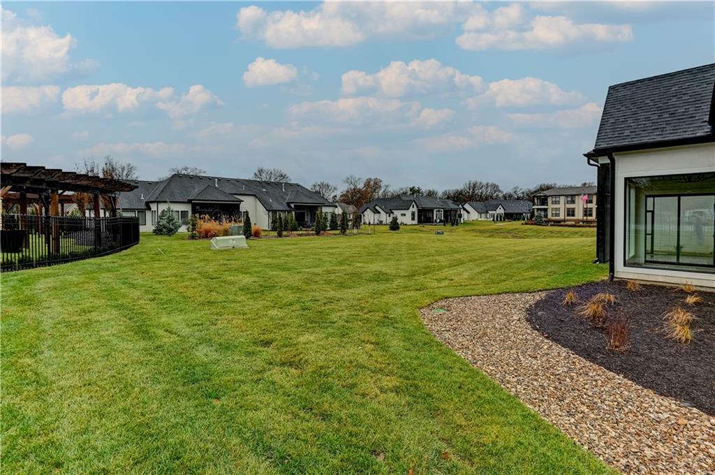 3903 West 84th Terrace Prairie Village, KS 66206 - Photo 5 of 64
