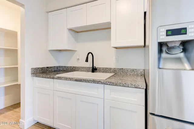 $1,800 | 157 West Juniper Street, Mesa, AZ 85201