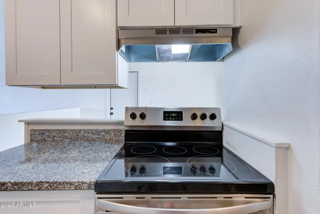 $1,800 | 157 West Juniper Street, Mesa, AZ 85201