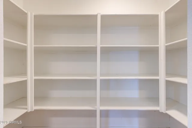 $1,800 | 157 West Juniper Street, Mesa, AZ 85201