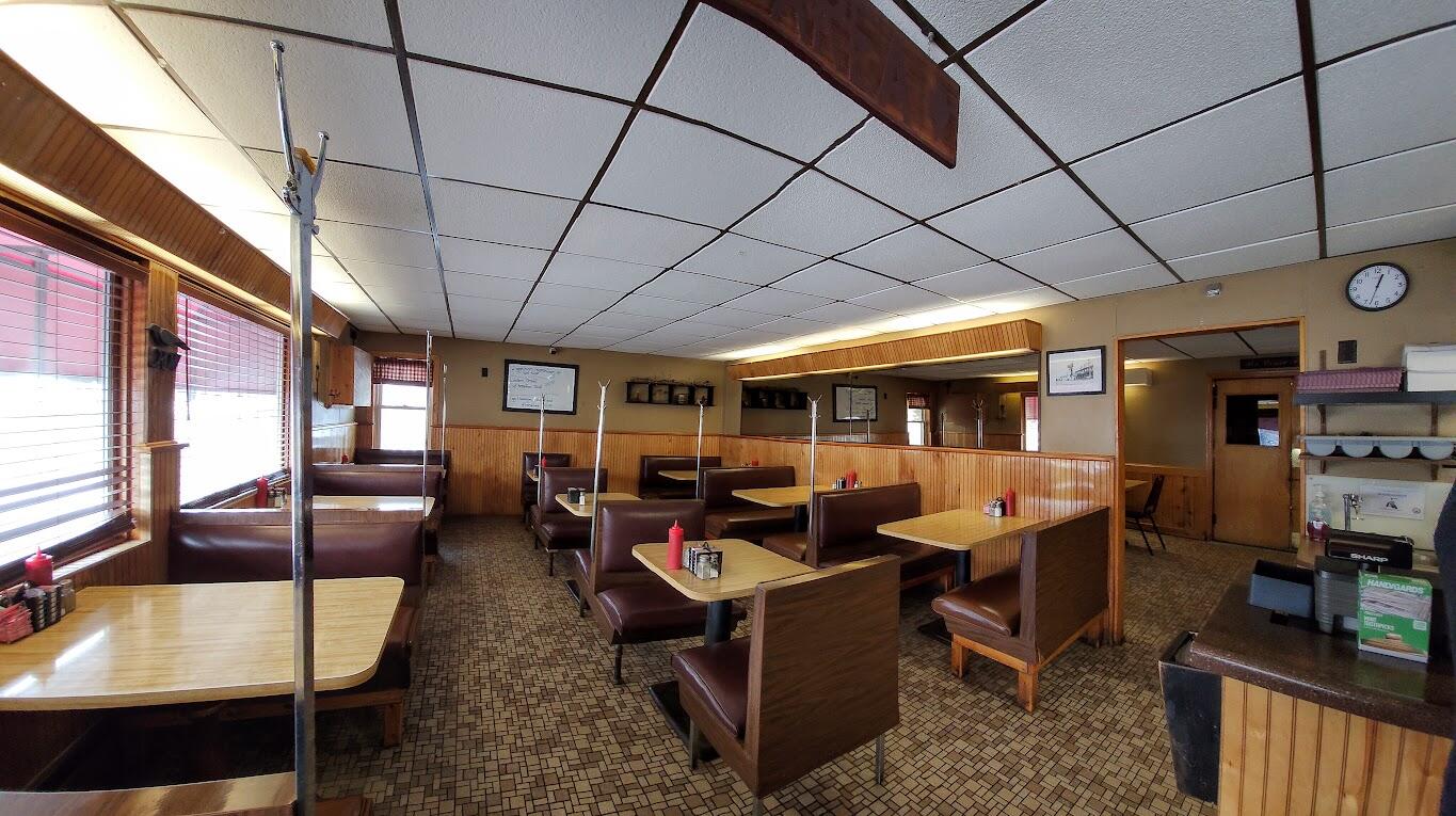 87 Main Street Mars Hill, ME 04758 - Photo 3 of 36 1b