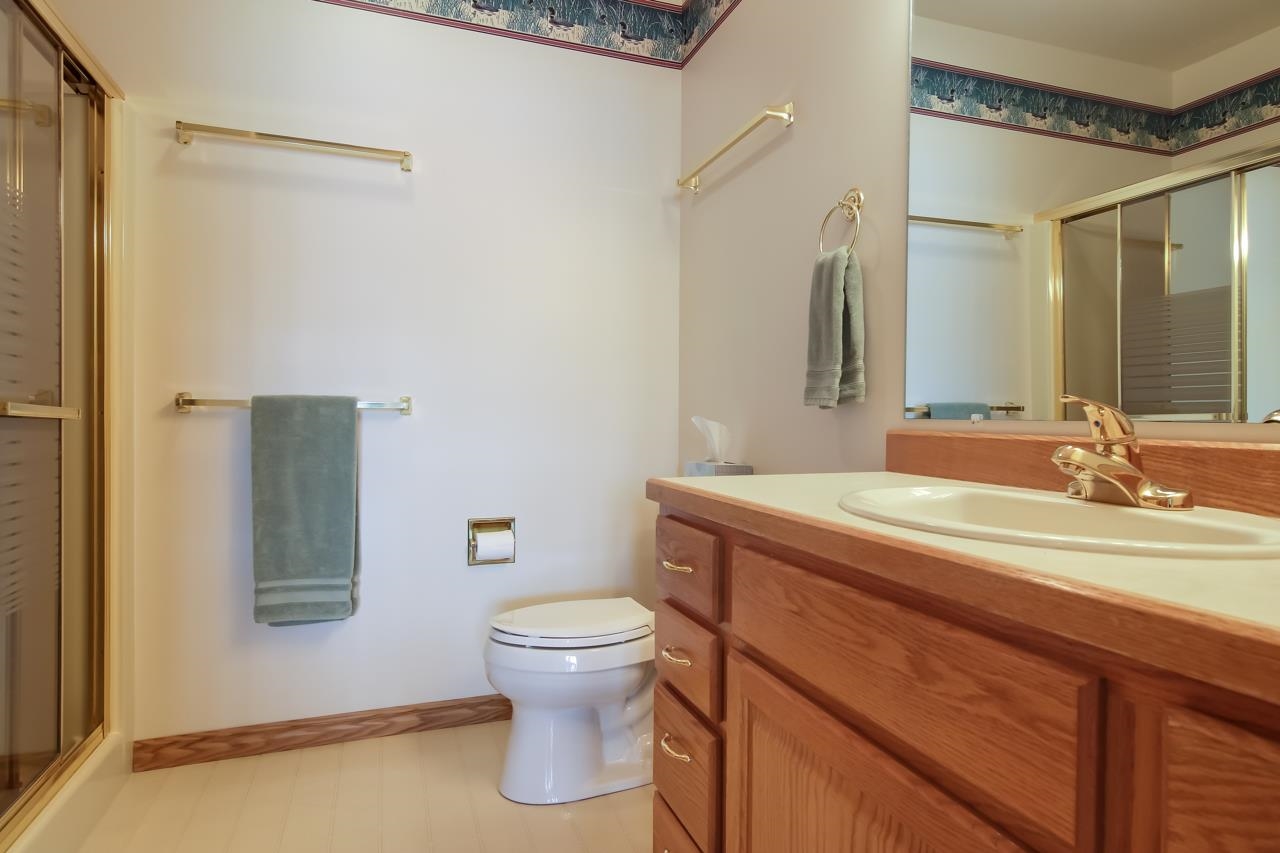 5886 Rennie View Traverse City, MI 49696 - Photo 25 of 41 1901557-24.JPG