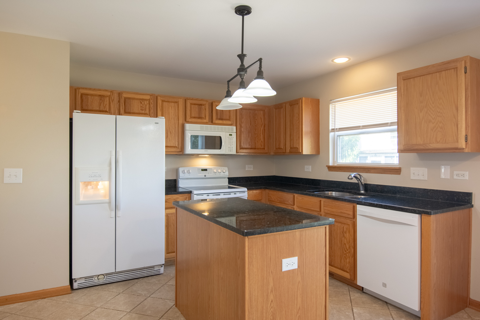 11815 Everglades Road Huntley, IL 60142 - Photo 3 of 15