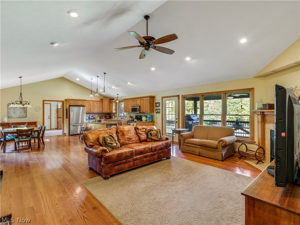 2411 Ridge Road Hinckley, OH 44233 - Photo 8 of 35
