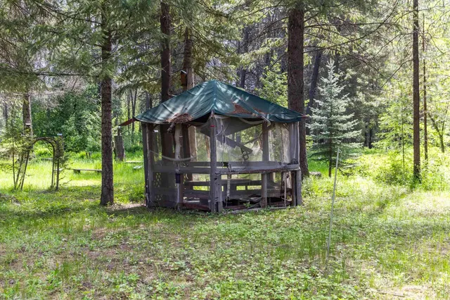 $395,000 | 221 Trask Pond Road, Newport, WA 99156