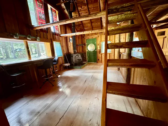 $395,000 | 221 Trask Pond Road, Newport, WA 99156