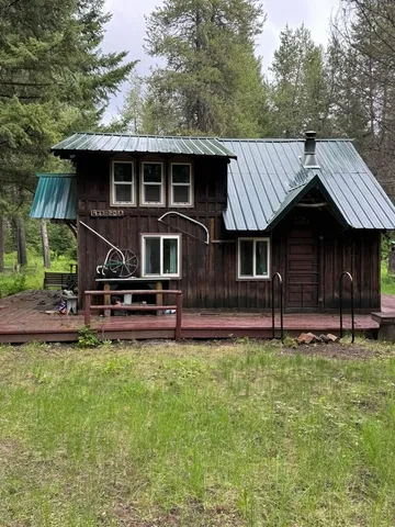 $395,000 | 221 Trask Pond Road, Newport, WA 99156