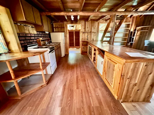 $395,000 | 221 Trask Pond Road, Newport, WA 99156