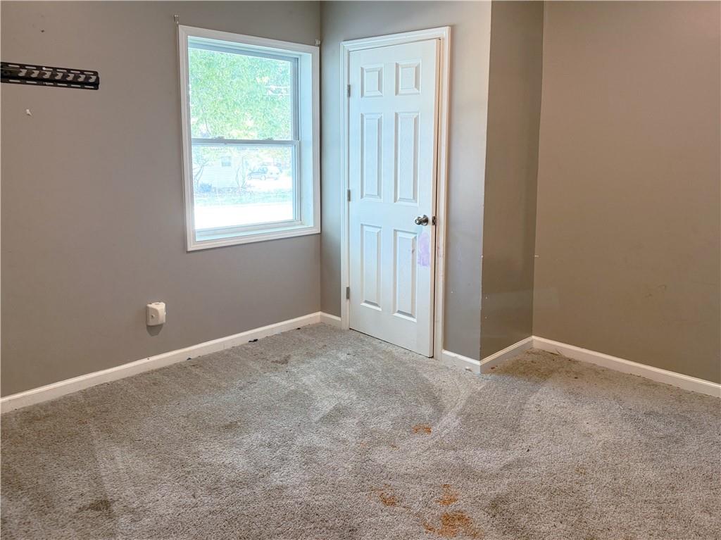 716 10th Street Osawatomie, KS 66064 - Photo 9 of 11