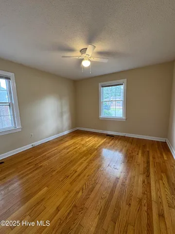 $1,200 | 2505 East 3rd Street, Unit B, Greenville, NC 27858