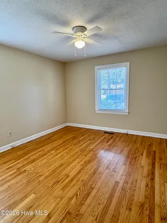 $1,350 | 2505 East 3rd Street, Unit B, Greenville, NC 27858