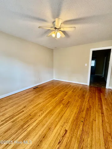 $1,200 | 2505 East 3rd Street, Unit B, Greenville, NC 27858