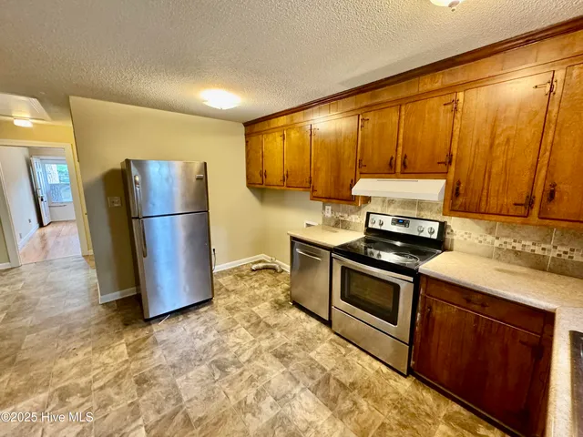 $1,200 | 2505 East 3rd Street, Unit B, Greenville, NC 27858