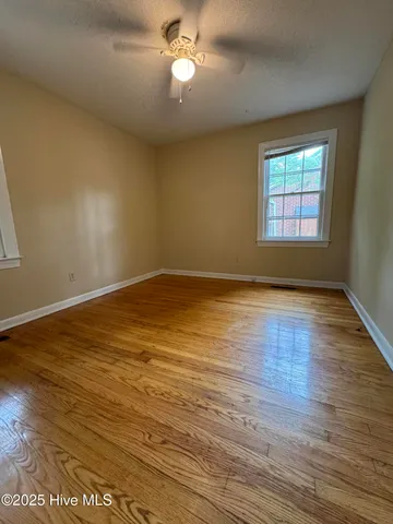 $1,200 | 2505 East 3rd Street, Unit B, Greenville, NC 27858