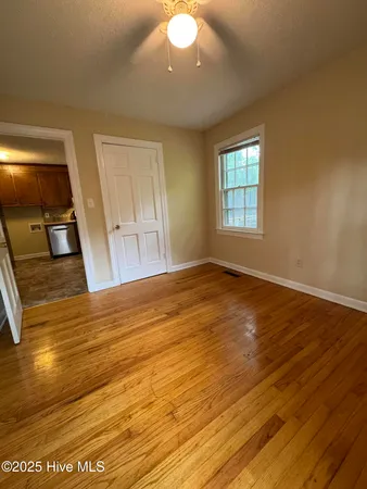 $1,200 | 2505 East 3rd Street, Unit B, Greenville, NC 27858