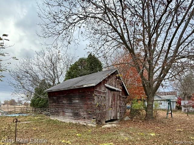 7448 Gale Road Grand Blanc, MI 48439 - Photo 23 of 58