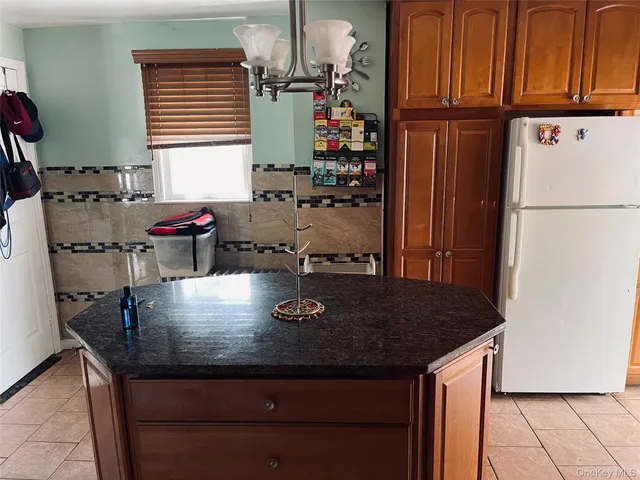 $3,400 | 276 Benson Avenue, Elmont, NY 11003