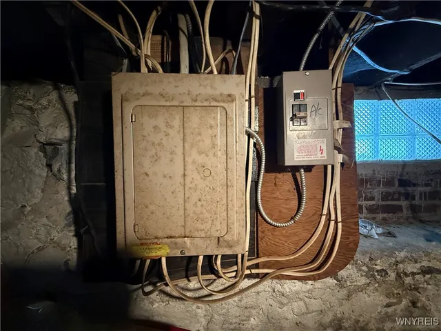 $149,900 | 143 Riverside Avenue, Buffalo, NY 14207