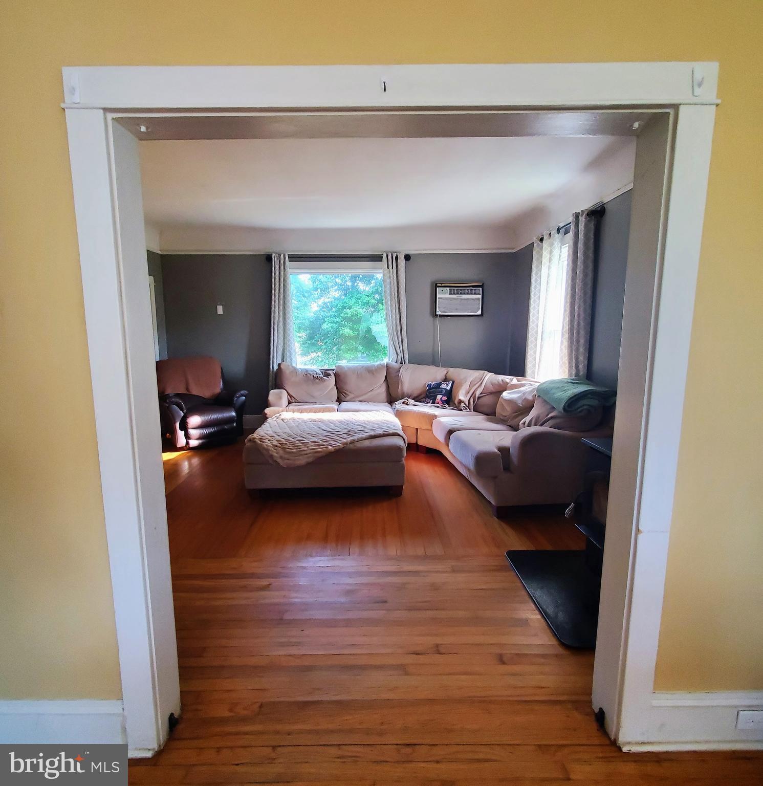 367 Hartly Road Hartly, DE 19953 - Photo 11 of 48 Living Room