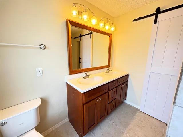 $2,145 | 11526 Village Pl Drive, Unit 67, Houston, TX 77077