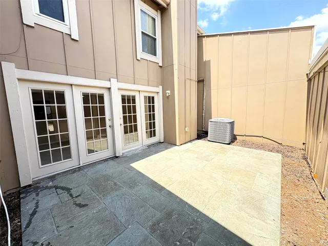 $2,145 | 11526 Village Pl Drive, Unit 67, Houston, TX 77077