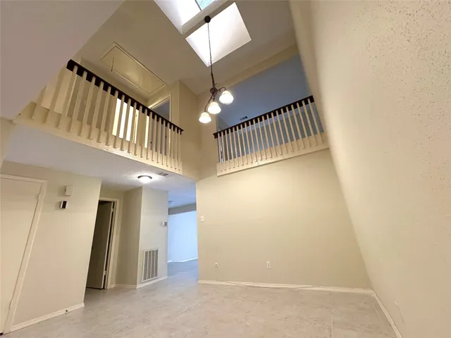 $2,145 | 11526 Village Pl Drive, Unit 67, Houston, TX 77077