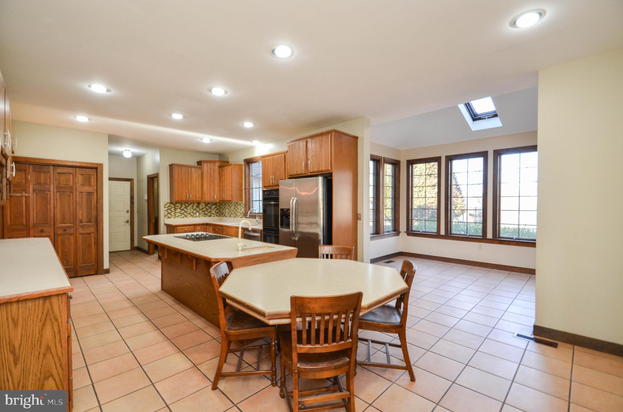 830 Texas Road Easton, PA 18042 - Photo 13 of 46