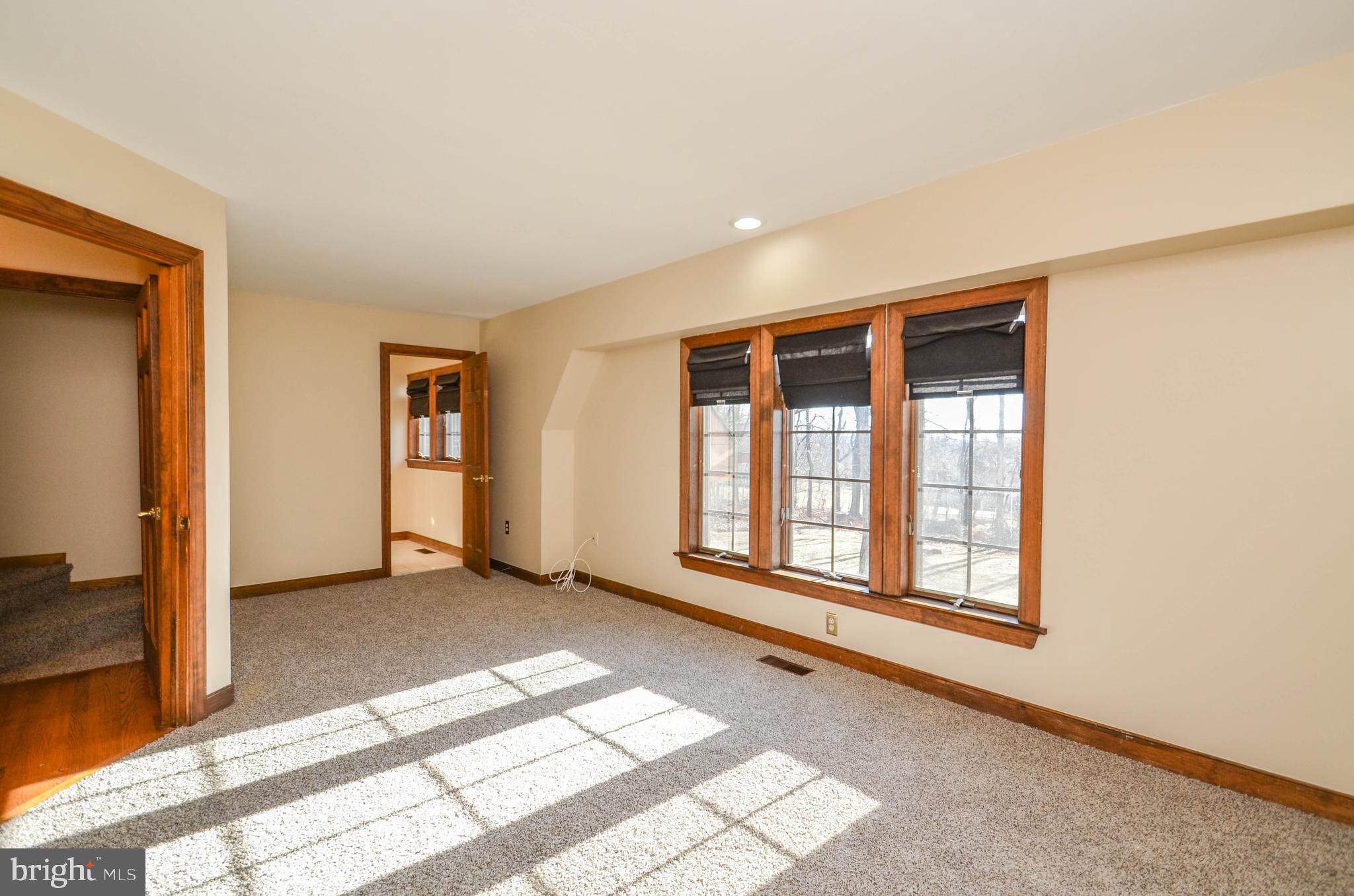830 Texas Road Easton, PA 18042 - Photo 33 of 46