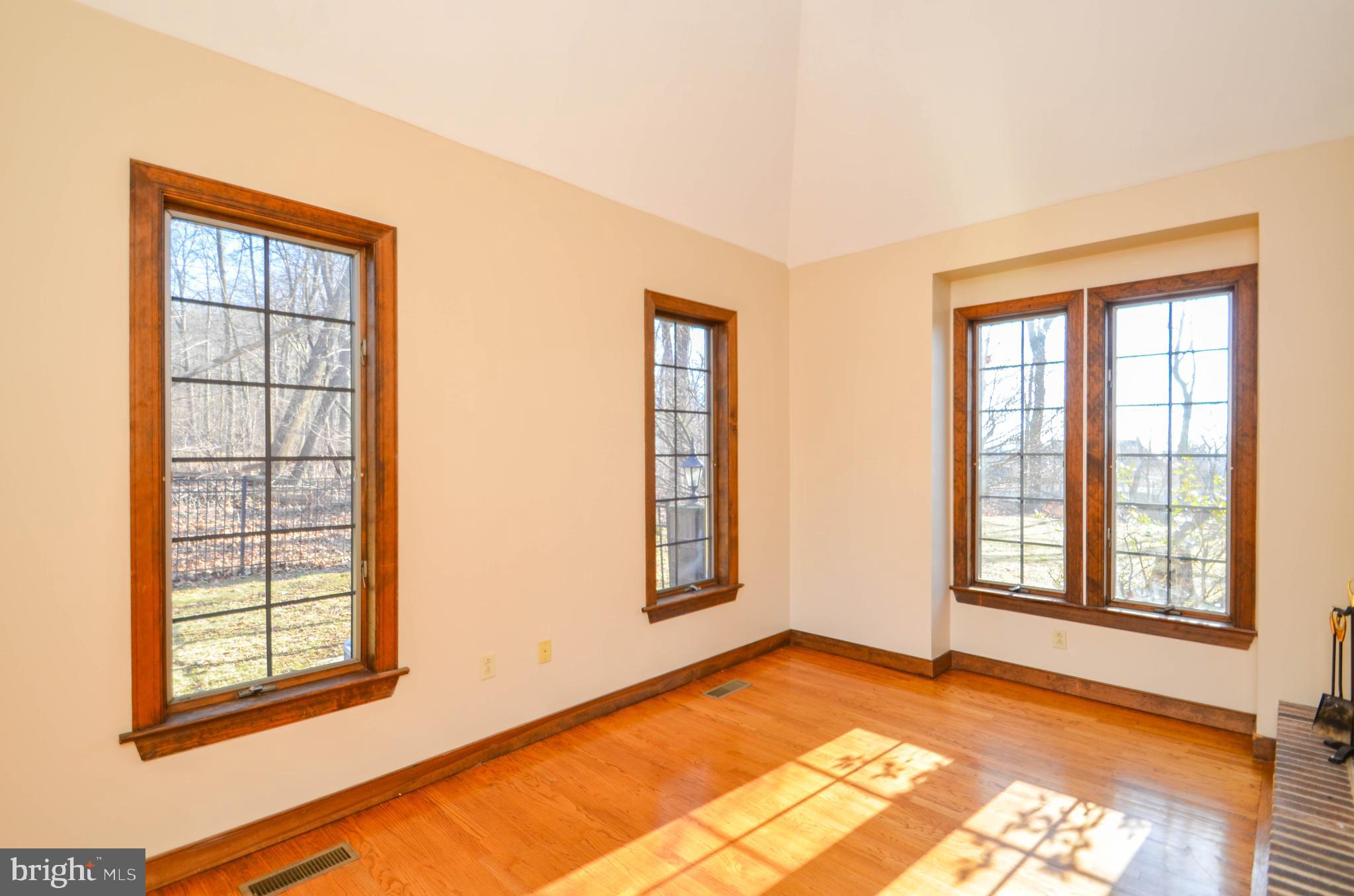 830 Texas Road Easton, PA 18042 - Photo 8 of 46
