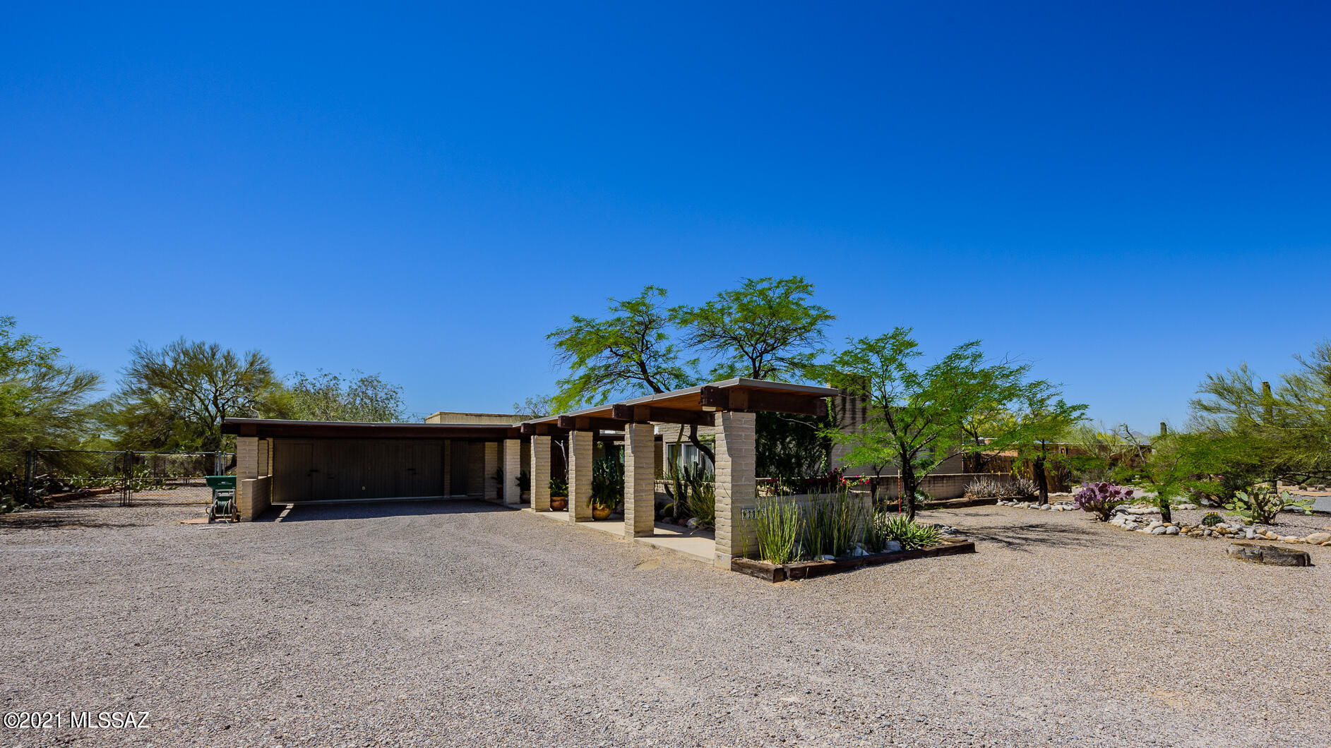 1111 West Middleton Road Tucson, AZ 85704 - Photo 3 of 49 Gallery Image 3