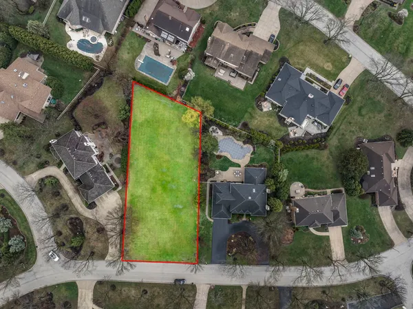 $680,000 | 343 Hambletonian Drive, Oak Brook, IL 60523