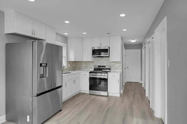 $284,900 | 436 West Hickory Street, Chicago Heights, IL 60411