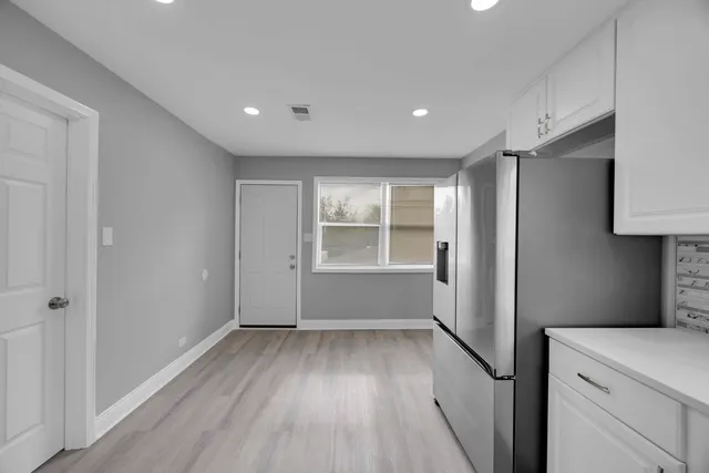 $284,900 | 436 West Hickory Street, Chicago Heights, IL 60411