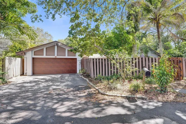 $635,000 | 43 Birch Drive, Cooper City, FL 33026