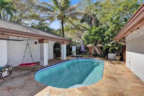 $635,000 | 43 Birch Drive, Cooper City, FL 33026