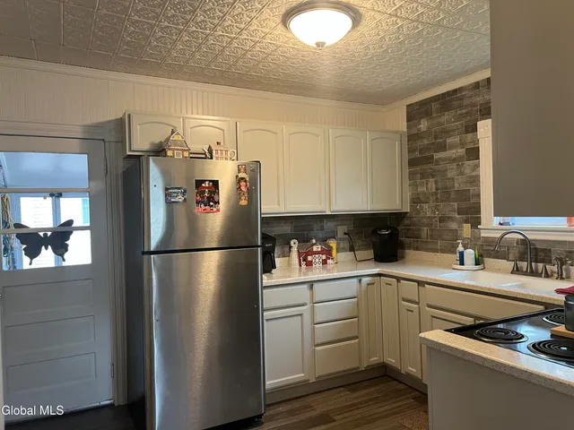 $192,000 | 8 Potter Avenue, Granville, NY 12832