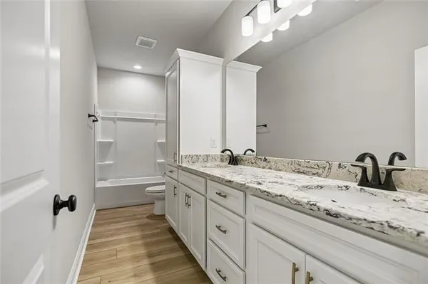 $2,700 | 8862 Lyndanne Drive, Denham Springs, LA 70726