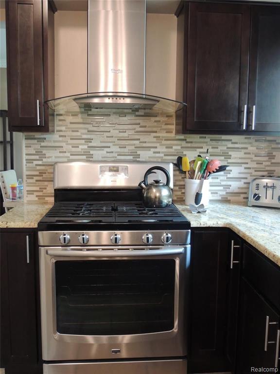 642 Baker Street Rochester Hills, MI 48307 - Photo 5 of 20