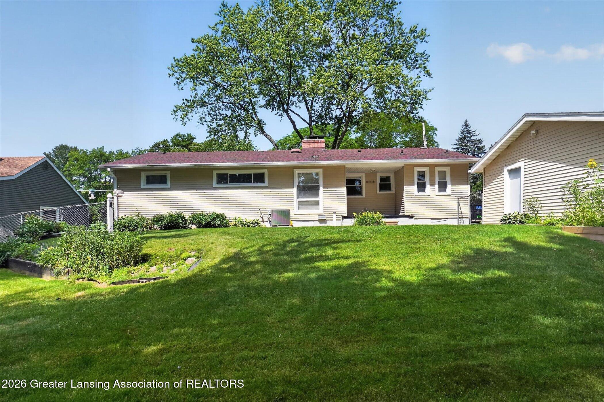2106 Byrnes Road Lansing, MI 48906 - Photo 46 of 51 45-2106-Byrnes-Rd-WindowStill-Photograph