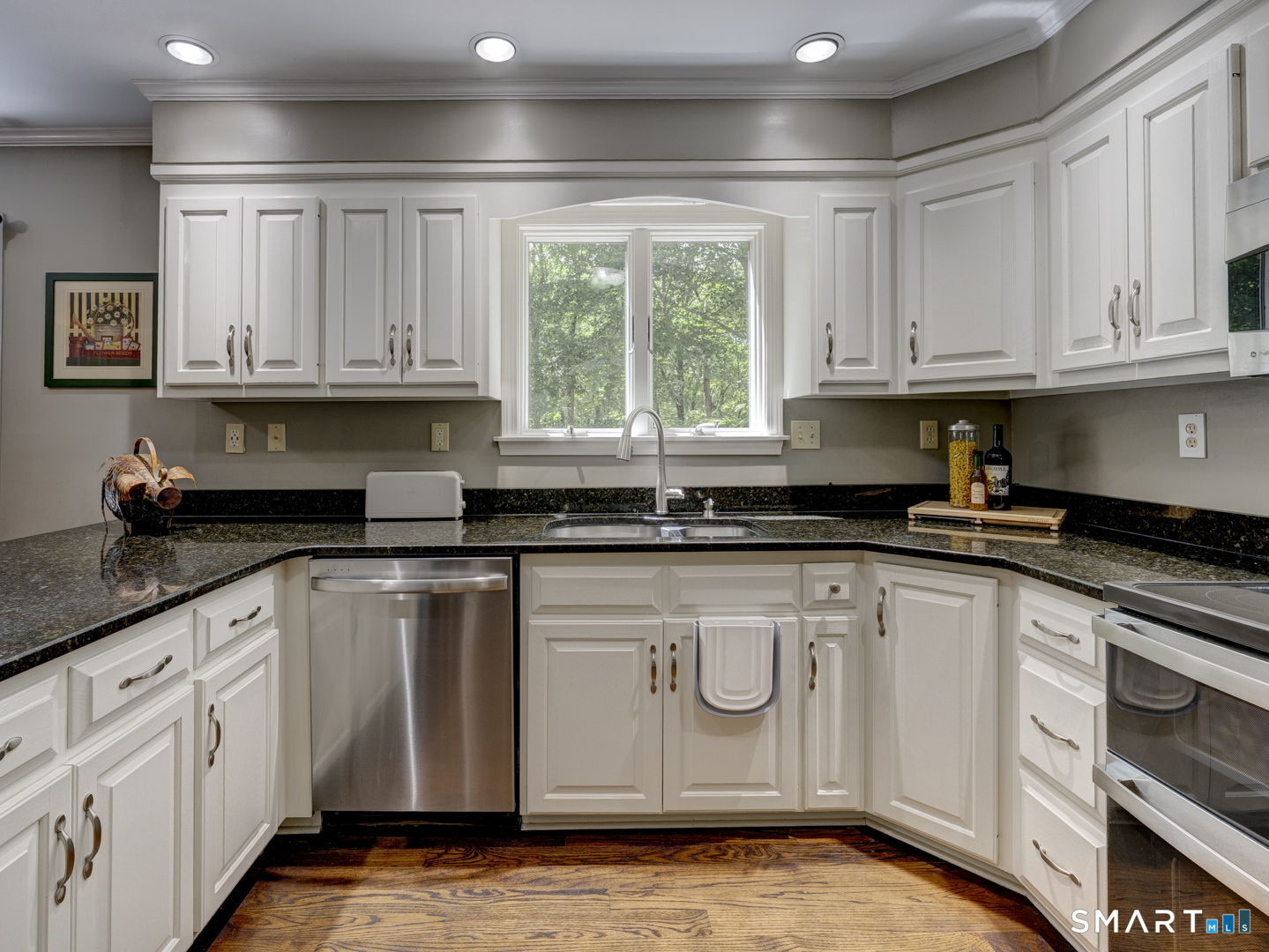 129 Saner Road Marlborough, CT 06447 - Photo 4 of 34