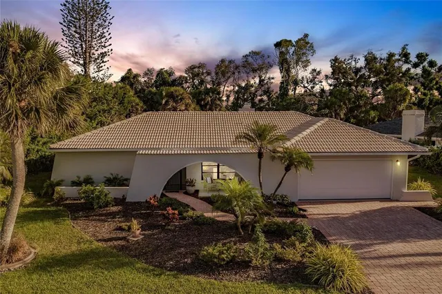 $3,250 | 904 South Doral Lane, Venice, FL 34293