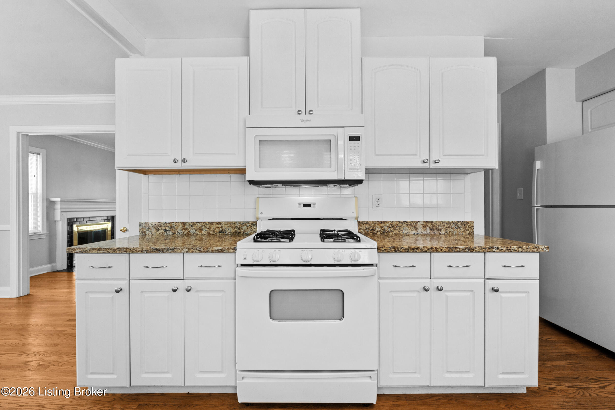 4600 Beaver Road Louisville, KY 40207 - Photo 11 of 53 dsc07136