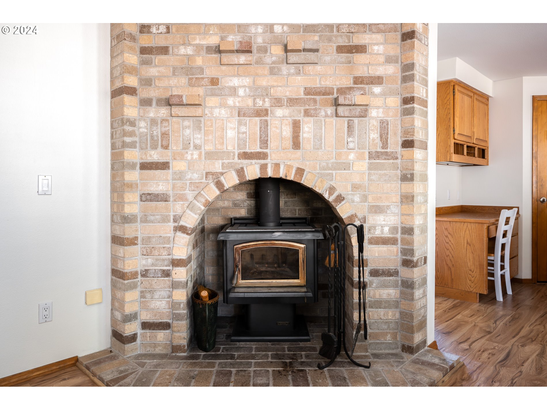 1908 Northwest 140th Circle Vancouver, WA 98685 - Photo 11 of 46 a living room with a fireplace
