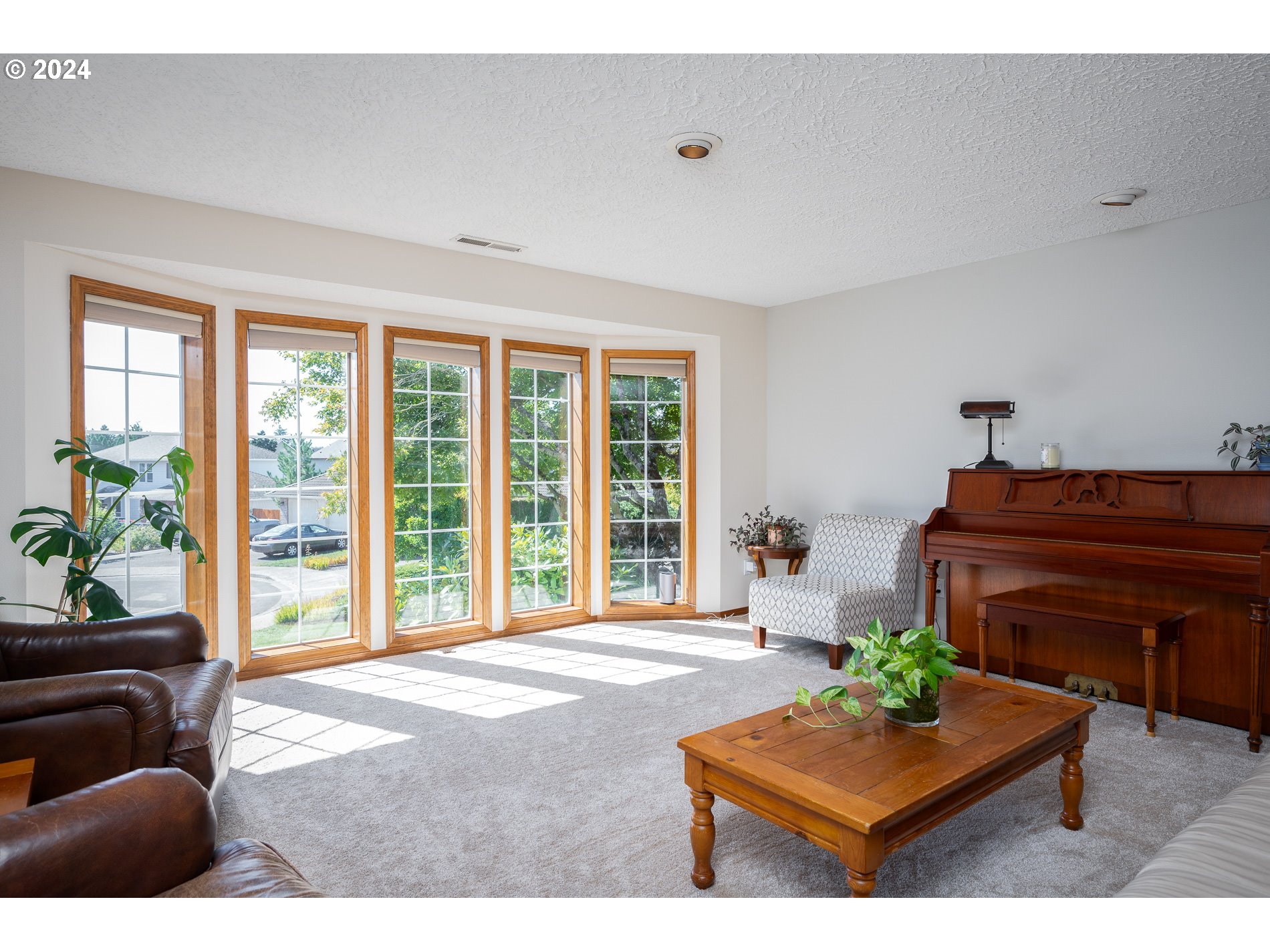 1908 Northwest 140th Circle Vancouver, WA 98685 - Photo 46 of 46 a living room with furniture and a window