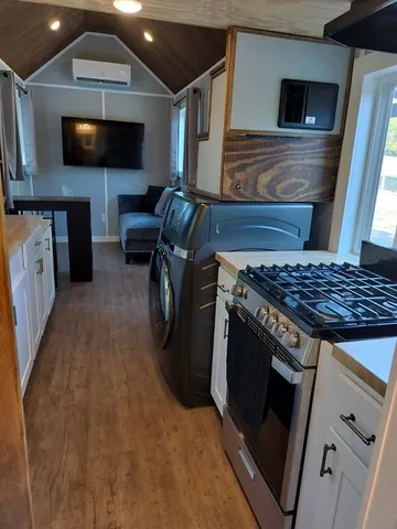 a view of entryway and hall