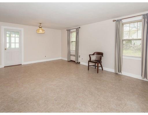 32 Thornton Road Waltham, MA 02453 - Photo 22 of 30 Gallery Image 22