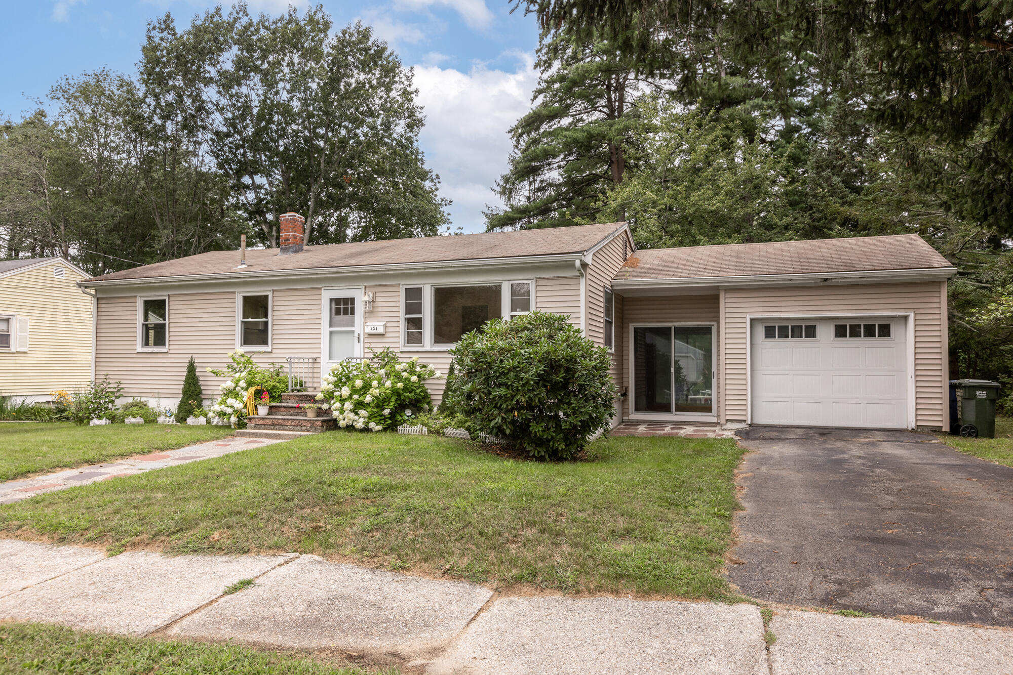 131 Granby Road South Portland, ME 04106 - Photo 1 of 30 131 Granby Rd._W5_031