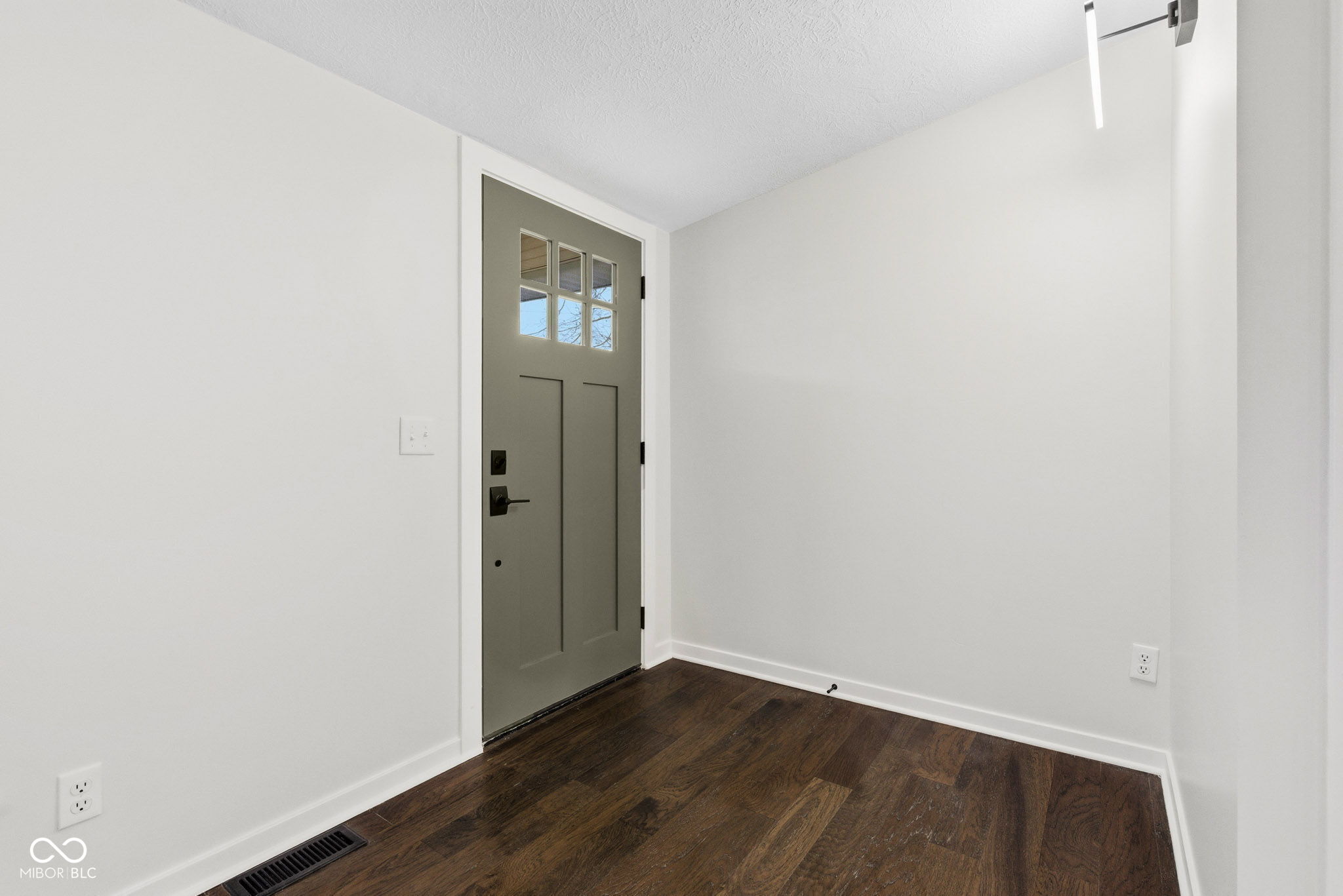 465 North Main Street Tipton, IN 46072 - Photo 4 of 45